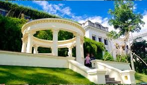 Garden of Dreams tour package by NAMO Nepal Trip, featuring a serene neo-classical garden in Kathmandu, Nepal.